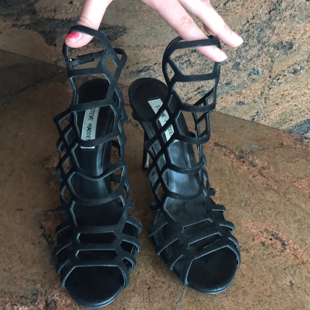 Steve Madden heals